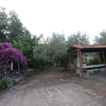 Campsite Gole Alcantara Mini Campeggio Privato