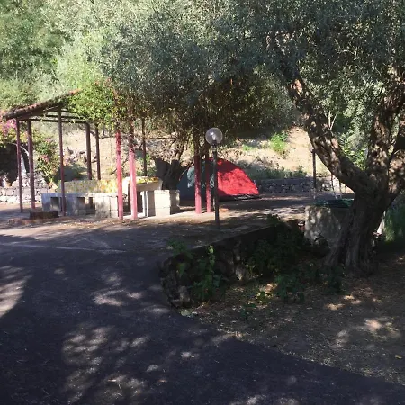 Campsite Gole Alcantara Mini Campeggio Privato *