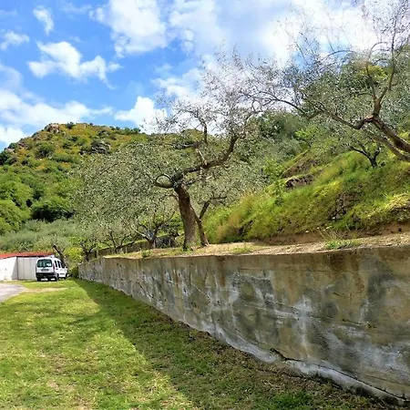 Campsite Gole Alcantara Mini Campeggio Privato Motta Camastra