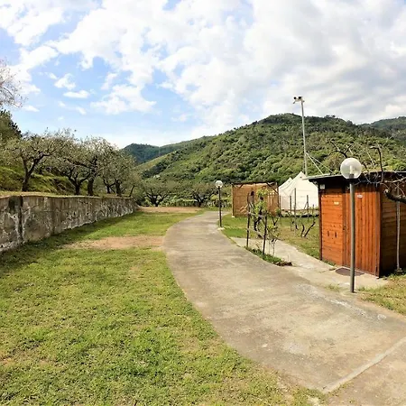 Campsite Gole Alcantara Mini Campeggio Privato Motta Camastra